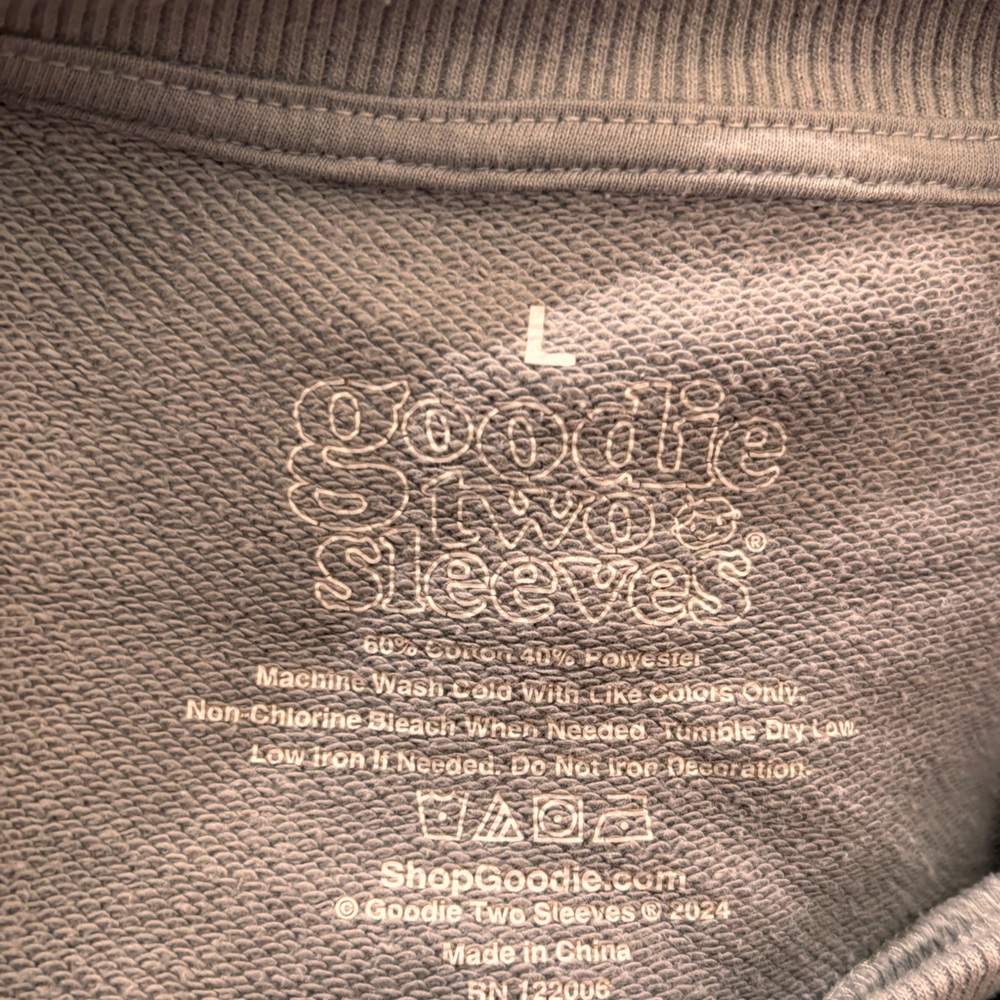 Goodie Two Sleeves Ramen Club Crewneck Sweater Gray - Picture 3 of 3
